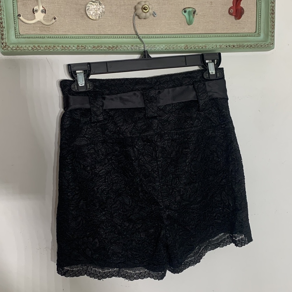 Guess x Marciano high waisted lace black Shortie shorts small - Picture 3 of 5